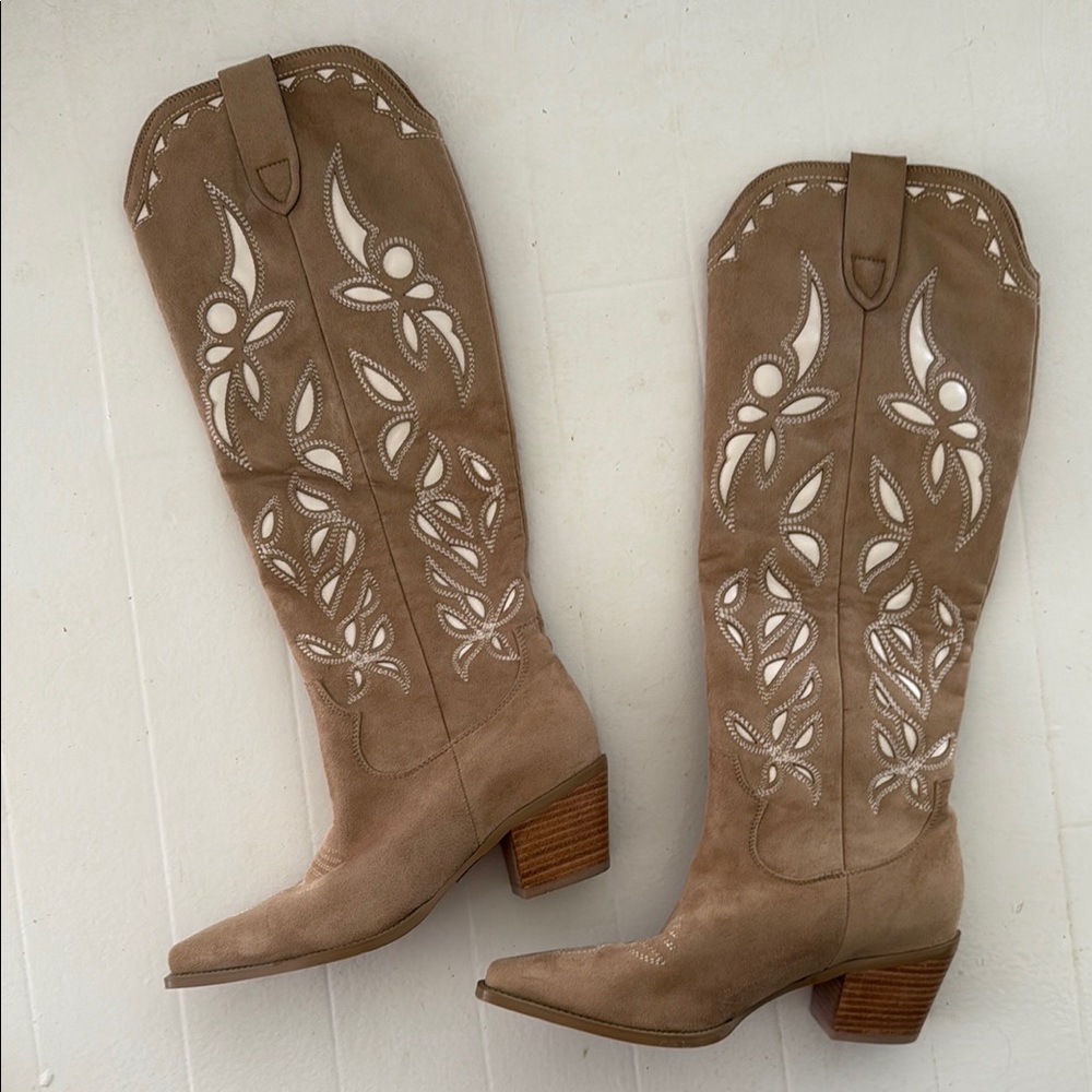 Billini Tan Western Embroidered Cowboy Boots